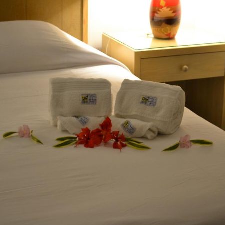 West Plaza Desekel Hotel Koror Bagian luar foto