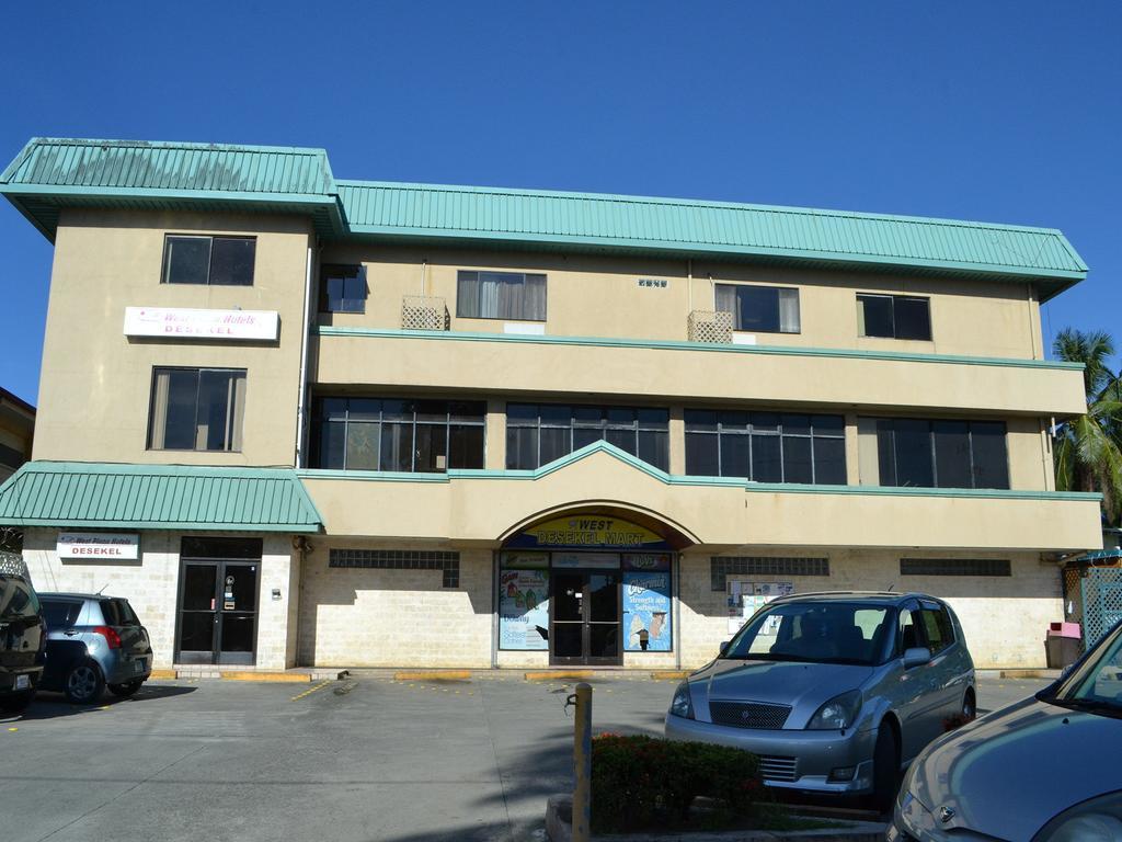 West Plaza Desekel Hotel Koror Bagian luar foto