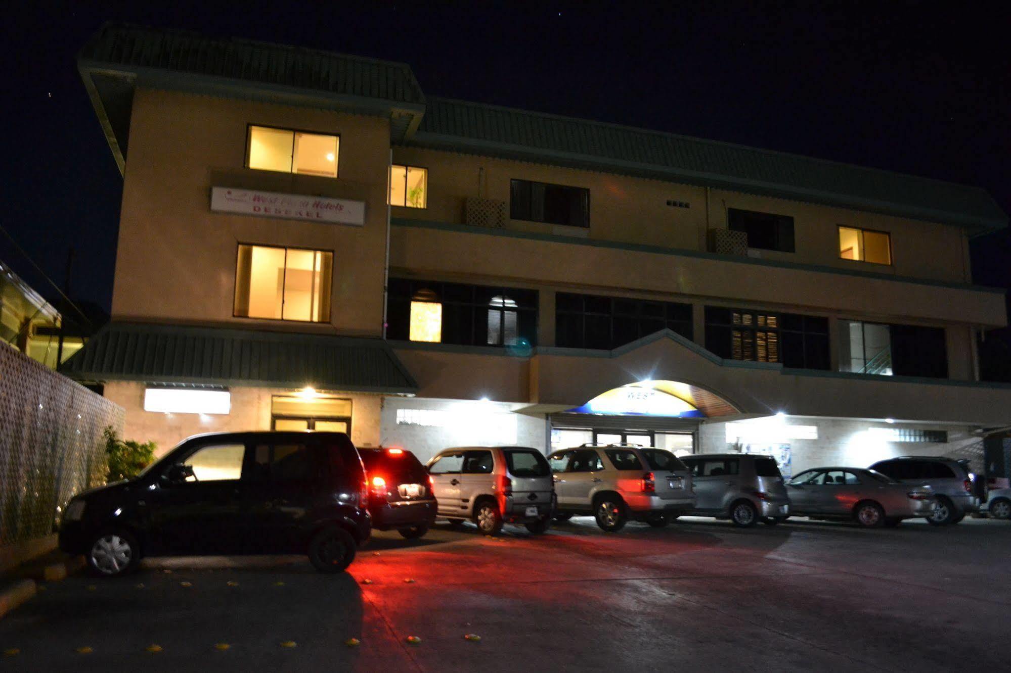 West Plaza Desekel Hotel Koror Bagian luar foto