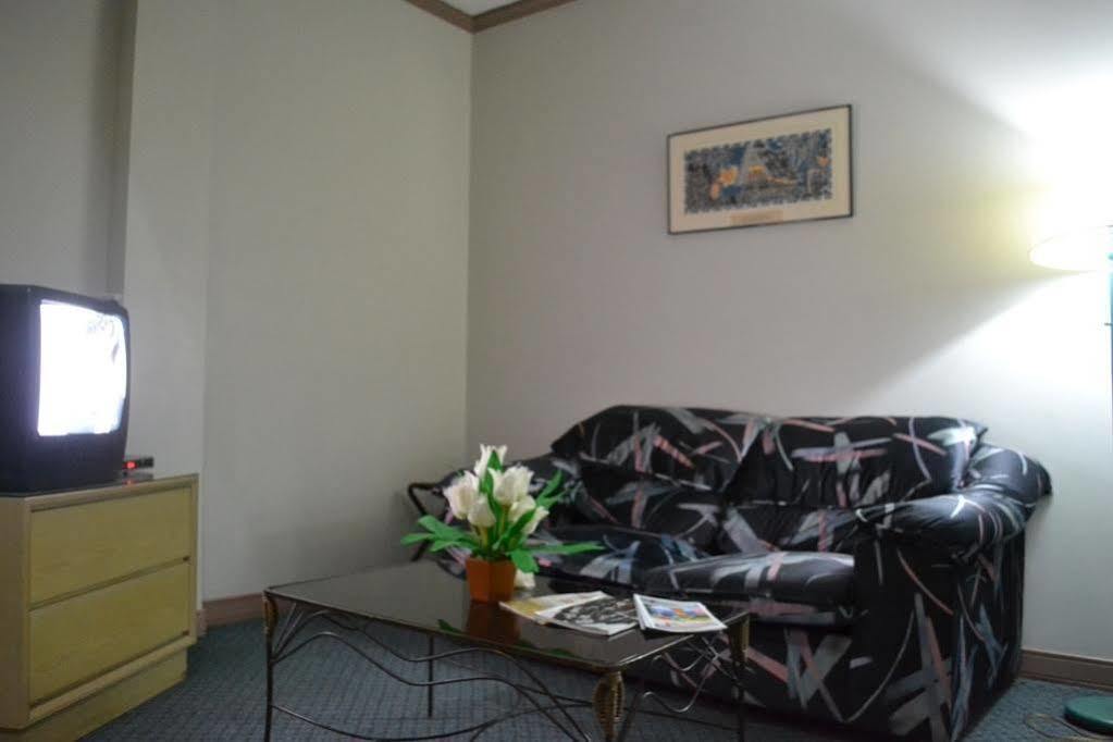 West Plaza Desekel Hotel Koror Bagian luar foto